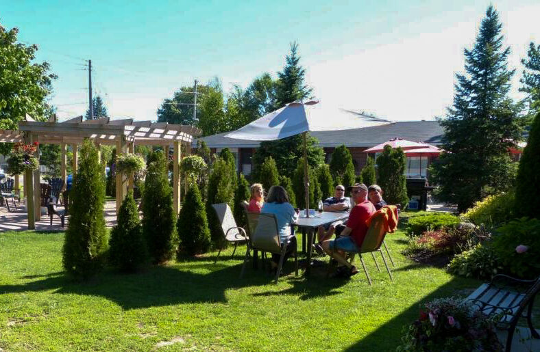 Wasaga Beach Motel Patio